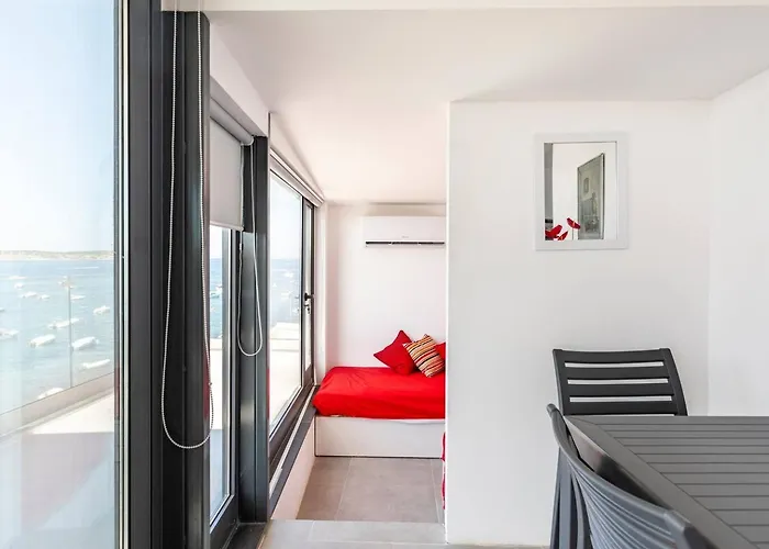 Mel 4 Seaview 2bed Ph In Ghadira By Homely